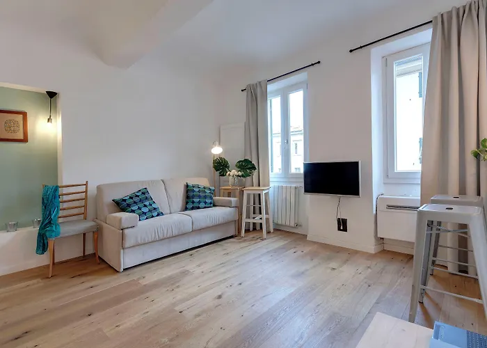 Scala Apartment By Mamo Florence